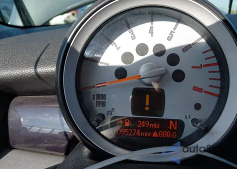 2009 Mini Cooper S z USA, uszkodzony, nr VIN WMWMF73559TW80700